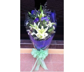 F24 WHITE LILIES WITH EUSTOMAS BOUQUET
